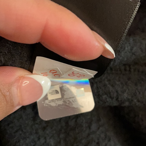 The North Face Mens Gordon Lyons 1/4 Zip Pullover - Picture 8 of 10